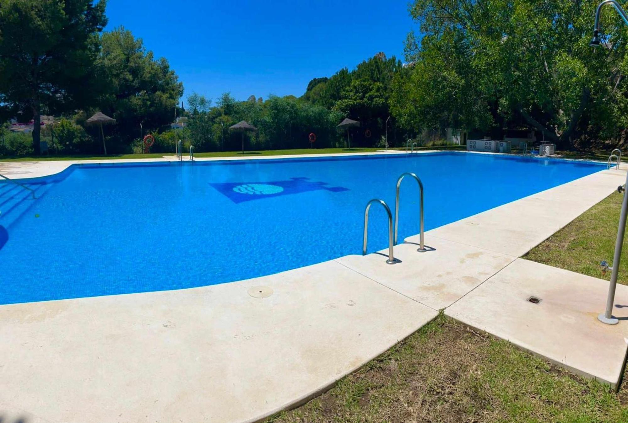 VillaEscondidaPrecioso estudio con vista al mar y piscina Málaga Exterior foto