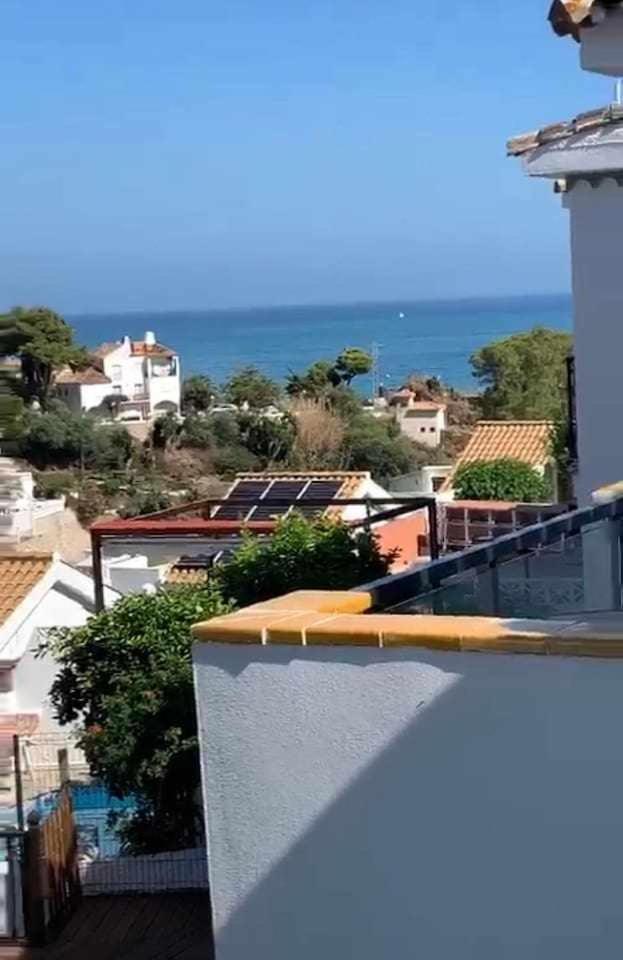 VillaEscondidaPrecioso estudio con vista al mar y piscina Málaga Exterior foto