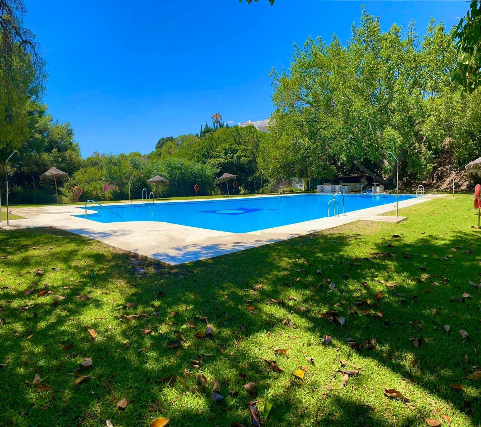 VillaEscondidaPrecioso estudio con vista al mar y piscina Málaga Exterior foto